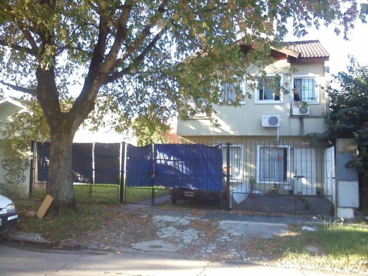 2 bedrooms House in San Miguel, Argentina No. 66983