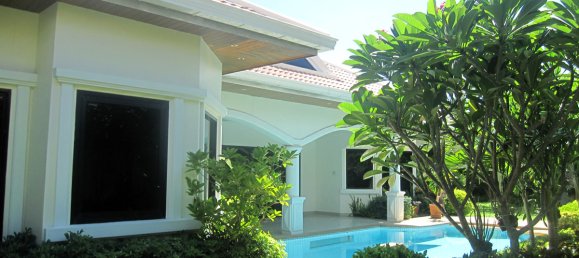 3 bedrooms Cafe / restaurant in Pattaya, Thailand No. 1328 3