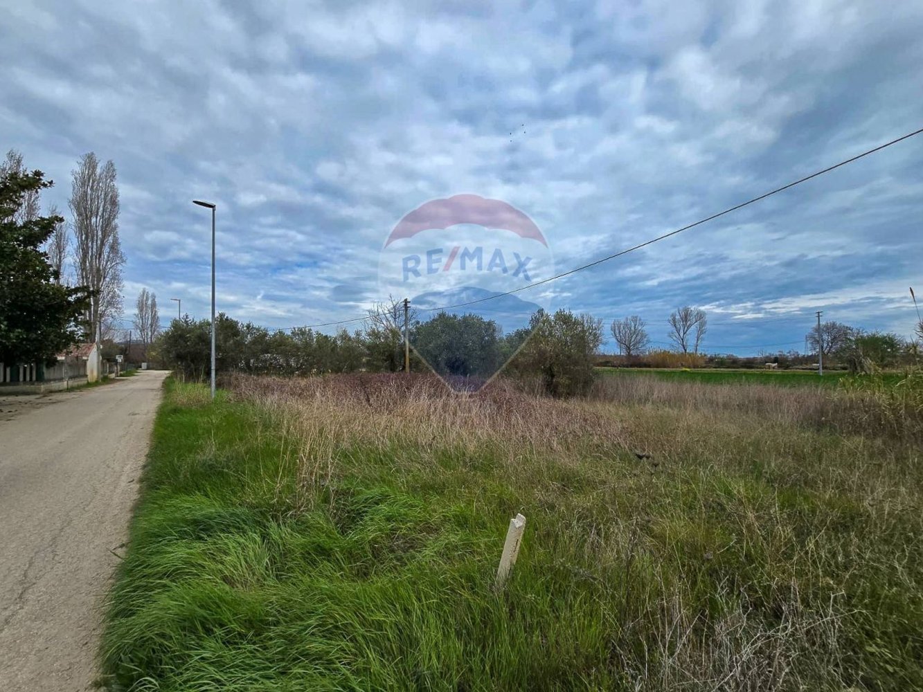 Земельный участок 1050м² в Каппелле суль Таво, Италия № 265338