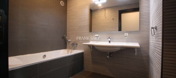 3 chambres Appartement à Saint Paul's Bay, Malta No. 9956 13