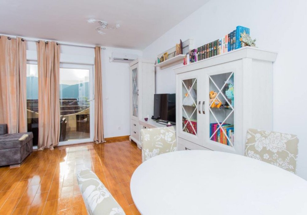 53m² Apartment in Budva, Montenegro No. 1716