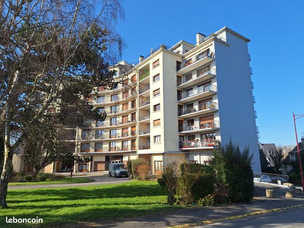3 bedrooms Apartment in Sainte-Catherine, France No. 312280