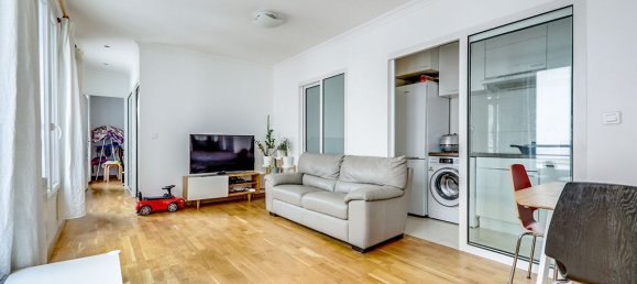 2 bedrooms Apartment in Paris, France No. 141984 5