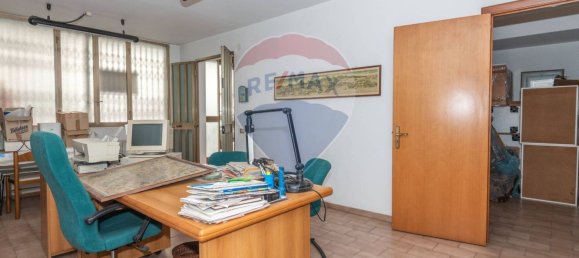 Propiedad comercial de 10 habitaciónes en Ragusa, Italy No. 55099 7