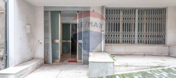 Propiedad comercial de 10 habitaciónes en Ragusa, Italy No. 55099 18