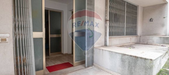 Propiedad comercial de 10 habitaciónes en Ragusa, Italy No. 55099 37