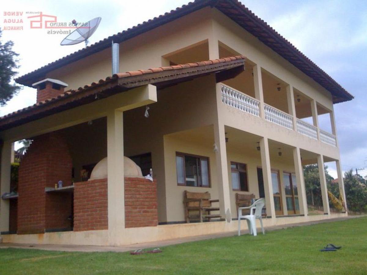 Casa de 3 dormitorios en Sao Paulo, Brazil No. 539489