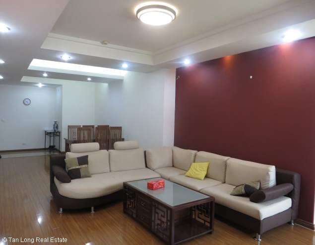 3 bedrooms Apartment in Tay Ho, Vietnam No. 285