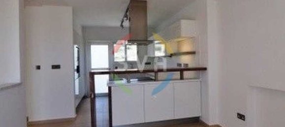 4 bedrooms Penthouse in Germasogeia, Cyprus No. 8228 4