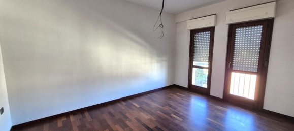 4 chambres Penthouse à Santa Croce sull'Arno, Italy No. 70897 6