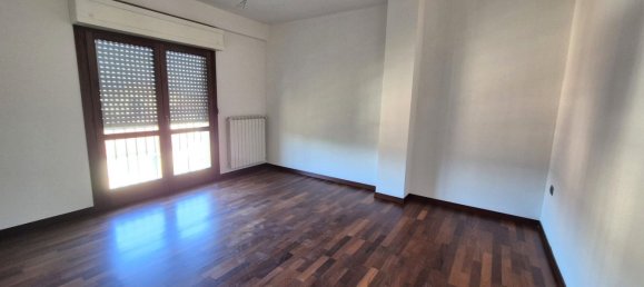 4 chambres Penthouse à Santa Croce sull'Arno, Italy No. 70897 10