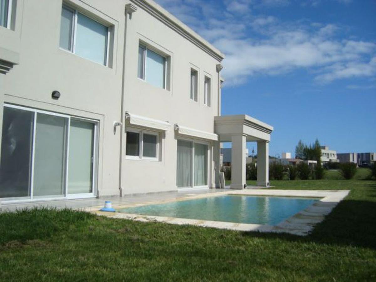 4 غرف نوم منزل في Mar del Plata, Argentina رقم 72474