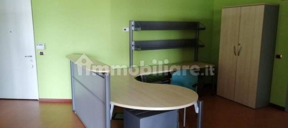 300m² Office in Nova Milanese, Italy No. 149956 8