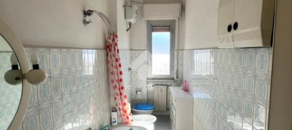 3 rooms Apartment in Genoa, Italy No. 236879 11
