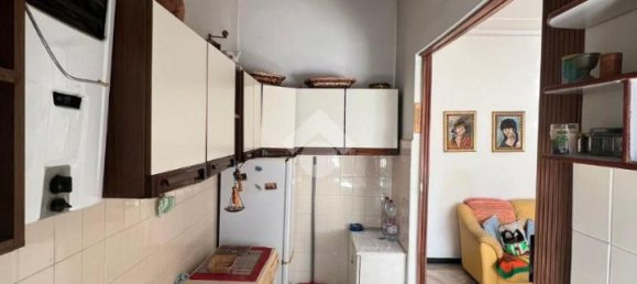 3 rooms Apartment in Genoa, Italy No. 236879 3