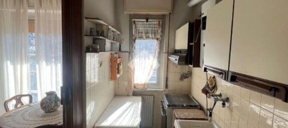 3 rooms Apartment in Genoa, Italy No. 236879 2