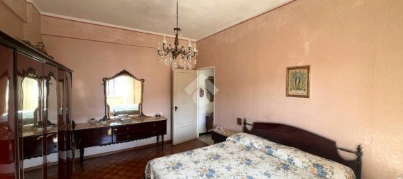 3 rooms Apartment in Genoa, Italy No. 236879 6