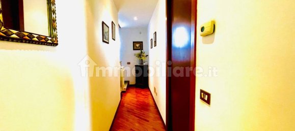 Дом с 3 спальнями в Рончелло, Италия № 380369 33