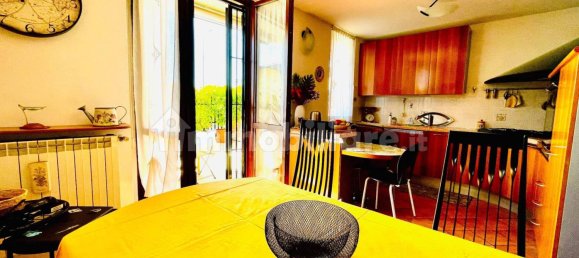 Дом с 3 спальнями в Рончелло, Италия № 380369 11