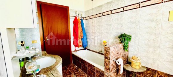 Дом с 3 спальнями в Рончелло, Италия № 380369 31