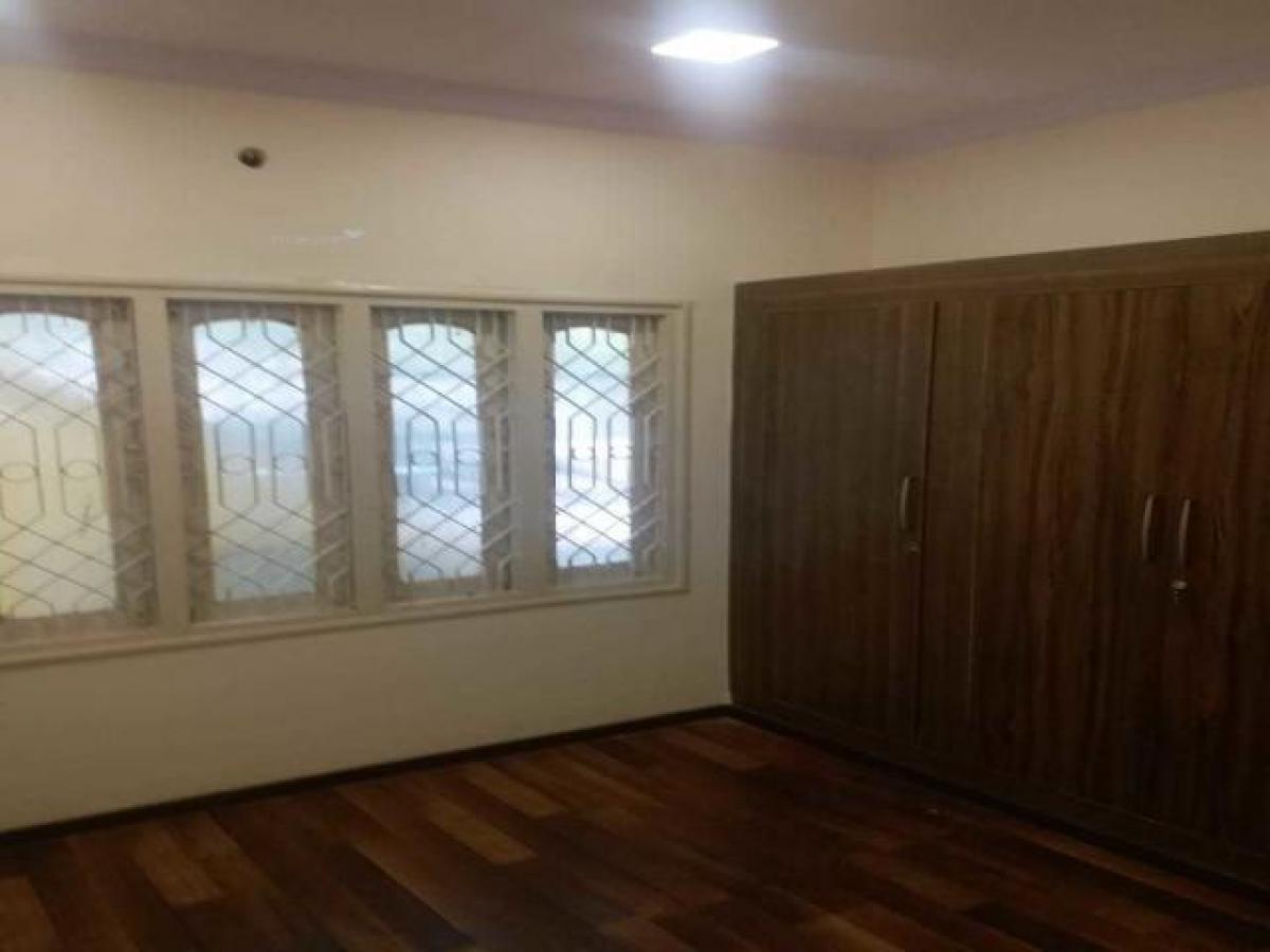 4 bedrooms House in Bangalore, India No. 13108