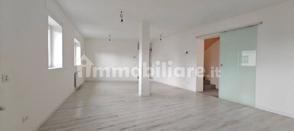 2 bedrooms Apartment in Udine, Italy No. 17904 7
