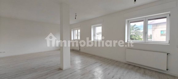 2 bedrooms Apartment in Udine, Italy No. 17904 6