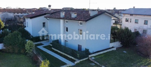 2 bedrooms Apartment in Udine, Italy No. 17904 3