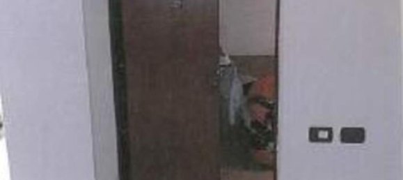 2-salle Appartement à Castano Primo, Italy No. 2614 7