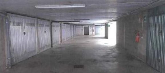 2-salle Appartement à Castano Primo, Italy No. 2614 19