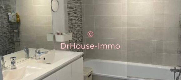 2 bedrooms House in Eysines, France No. 111564 5