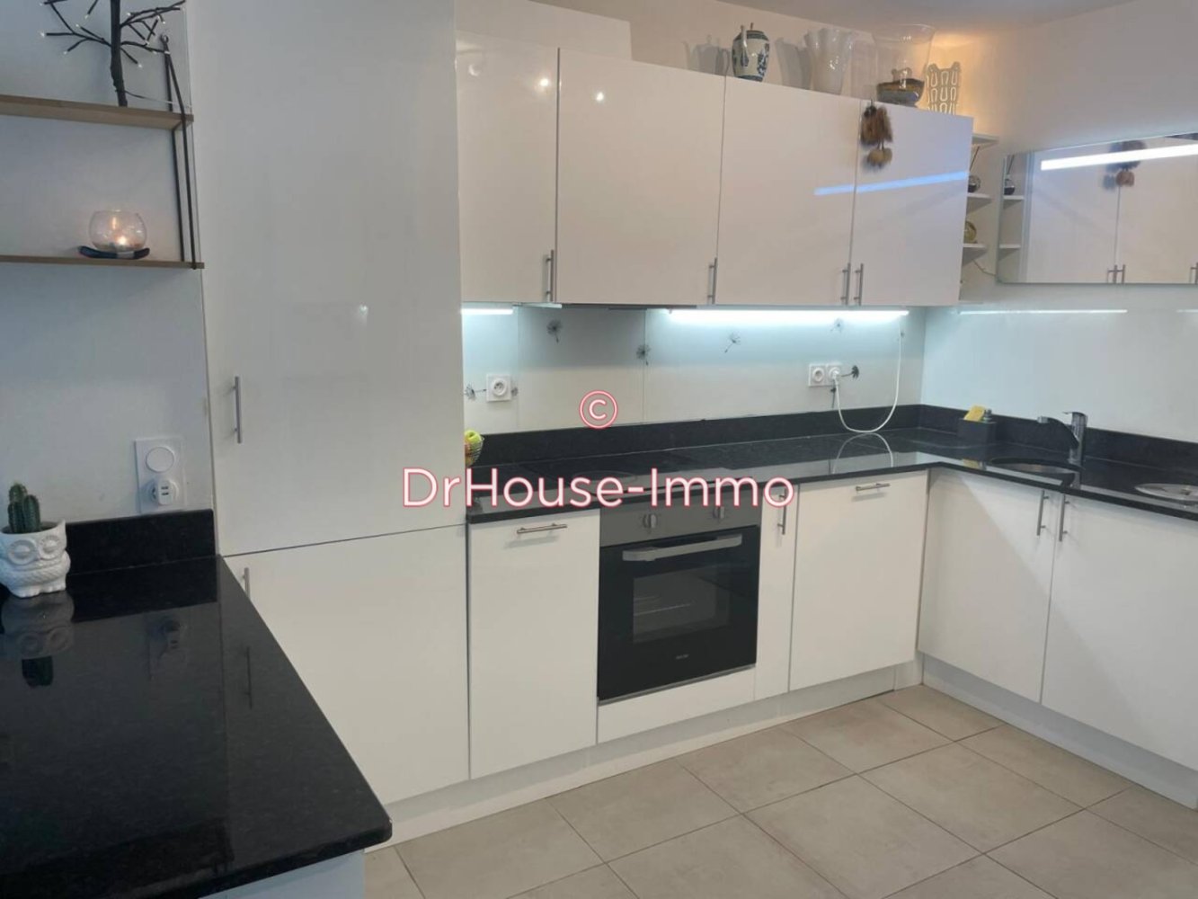 2 bedrooms House in Eysines, France No. 111564