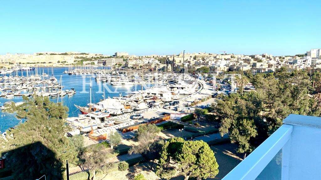 Penthouse T3 em Gzira, Malta N.º 2680