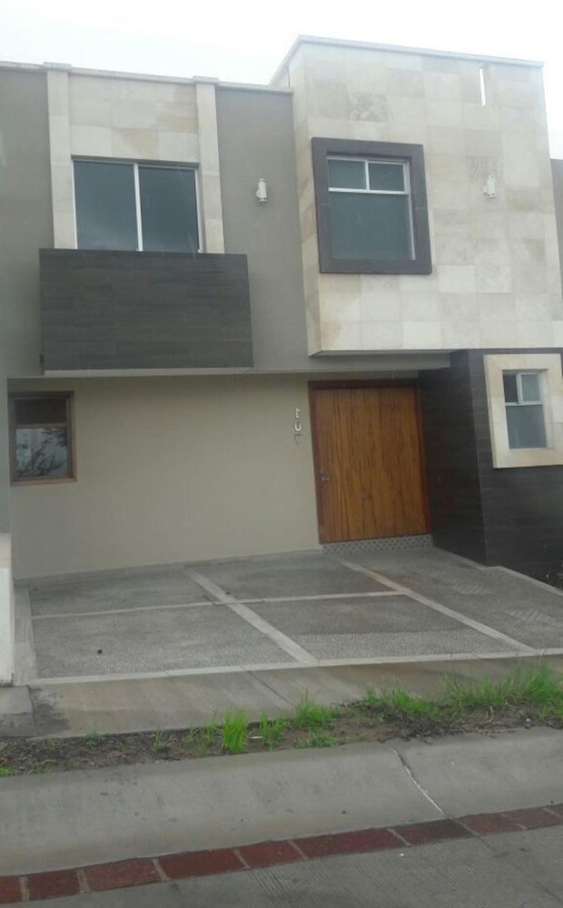 Дом с 3 спальнями в Леон, Мексика № 146976