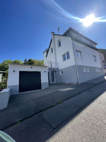 Casa de 4 dormitorios en Birkenfeld, Germany No. 353808