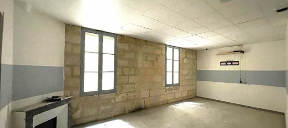 215m² Building in Bordeaux, France No. 298647 2