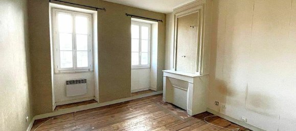 215m² Building in Bordeaux, France No. 298647 4