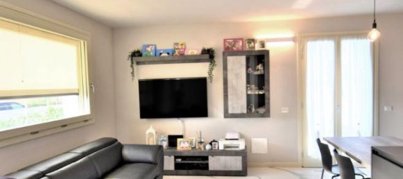 5 rooms Villa in Parma, Italy No. 237766 11