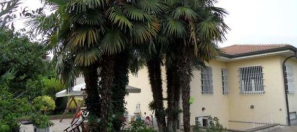 Вилла с 4 комнатами в Монца, Италия № 6250 29