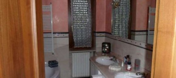 Вилла с 4 комнатами в Монца, Италия № 6250 16