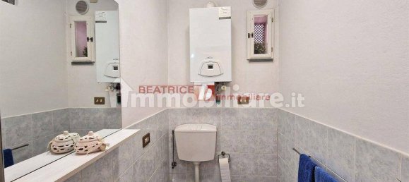 3 bedrooms House in Lucca, Italy No. 12293 28