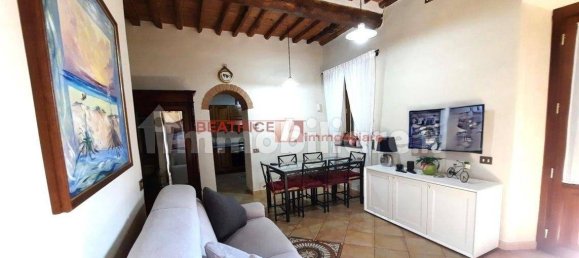 3 bedrooms House in Lucca, Italy No. 12293 11