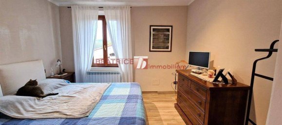 3 bedrooms House in Lucca, Italy No. 12293 22