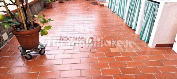 3 bedrooms House in Lucca, Italy No. 12293 30