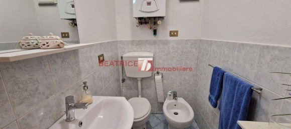 3 bedrooms House in Lucca, Italy No. 12293 29