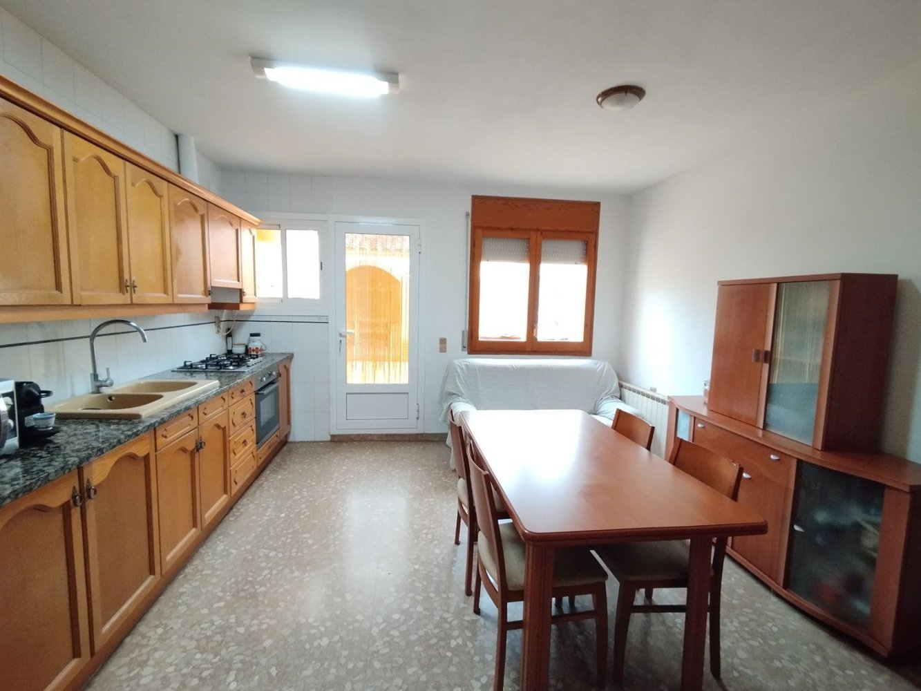 Adosado de 3 dormitorios en Vilafranca Del Penedes, Spain No. 196371