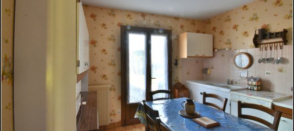 4 bedrooms House in Saint-Saturnin, France No. 50543 6