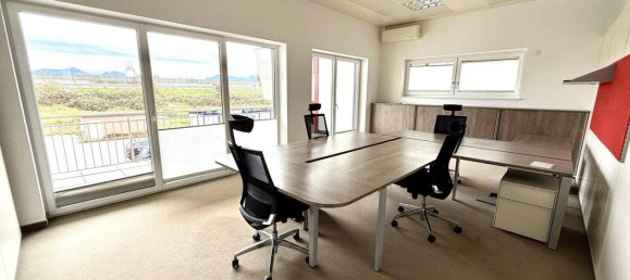 Oficina en Vorchdorf, Austria 1035 m² No. 35118 16