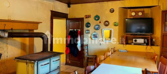 7 bedrooms House in Frassinoro, Italy No. 262720 3