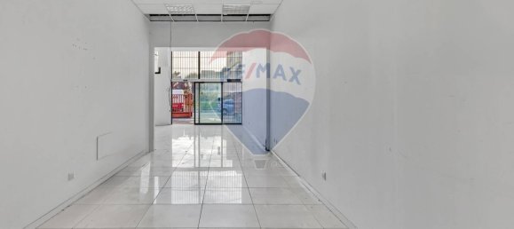 Imóvel comercial de 3 divisões em Pieve Emanuele, Italy N.º 265349 12